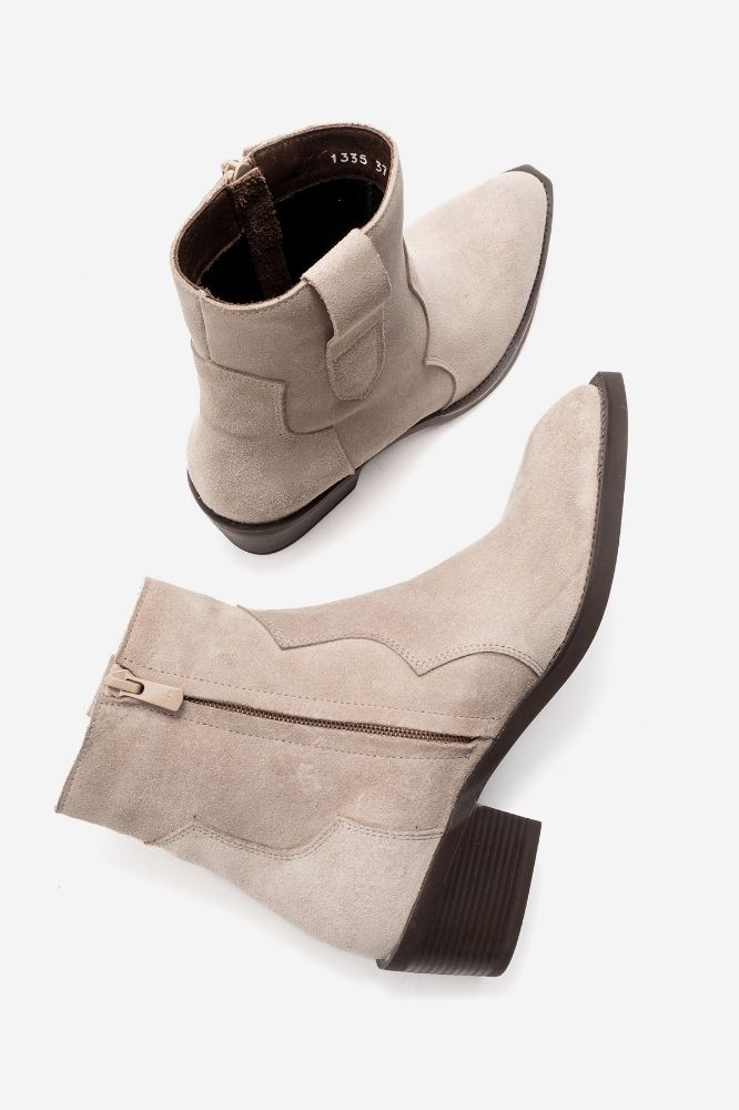 kadin-deri-topuklu-bot-BEJ SUET-PNC1335-0102824_0